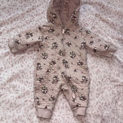 Newborn outfit