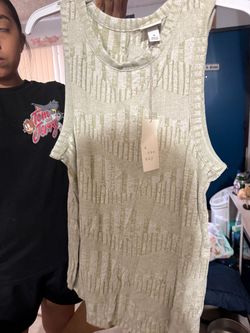 Sleeve less shirt