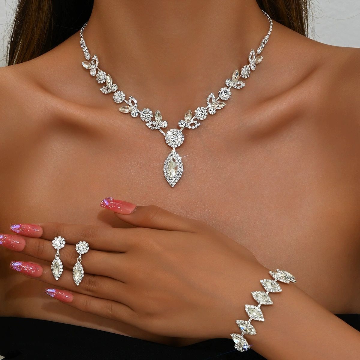 Bridal White Crystal Flower Jewelry Set Fashionable Party Wedding Necklace Accessories