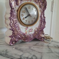 Vintage Electric Porcelain Clock, I Didn't Know If Is Working Near Almeda Genoa Rd Houston Tx 77075