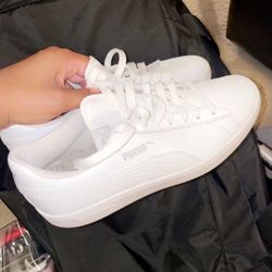 Mens All White Puma Low-Cut Shoes