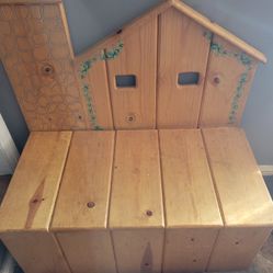Vintage Wooden TOY CHEST 