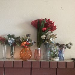 Nice Artificial Flowers In Vase $10/1