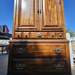 Nice Armoire 