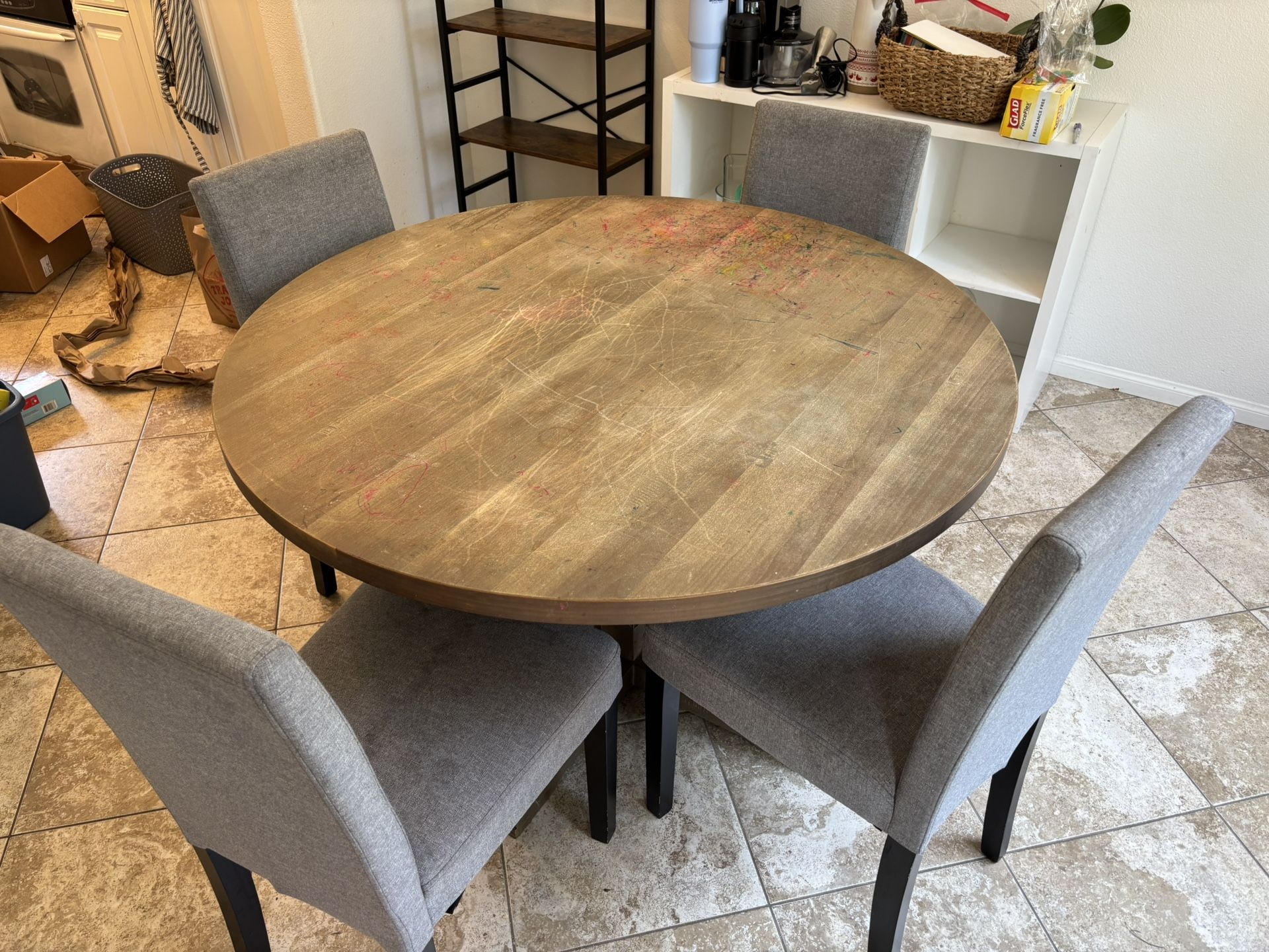 Table & Chairs