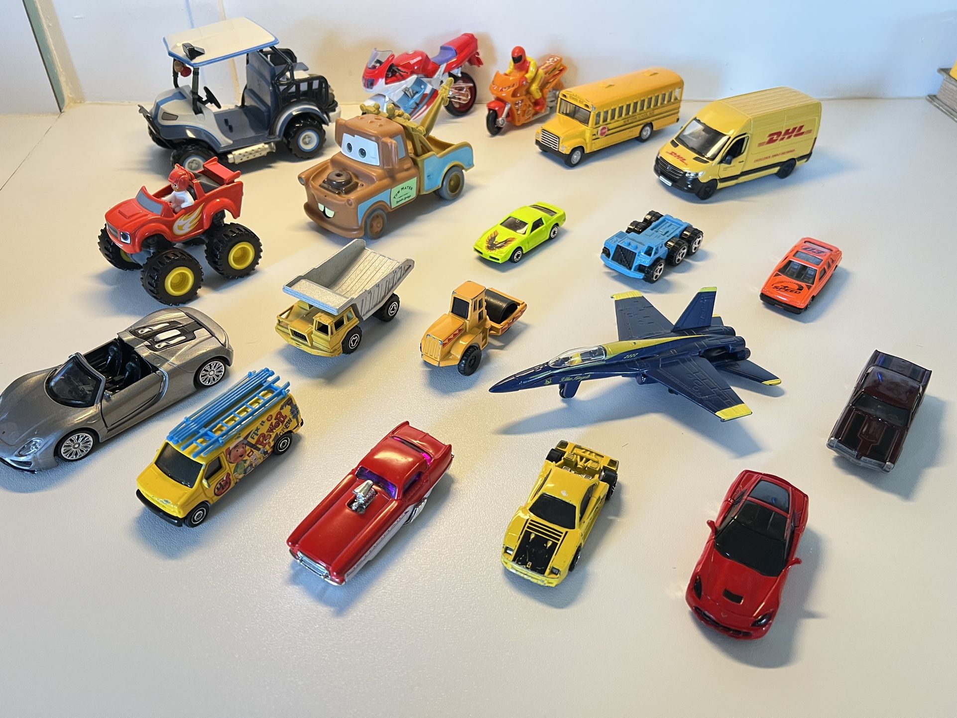 Cars mix collectible mix cars vintage 19 pieces