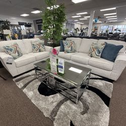 2 Pc Sofa And Loveseat 