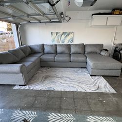 Sectional couch **WILL DELIVER **