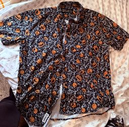 Bucees limited edition Holloween Shirt 120$ shirt