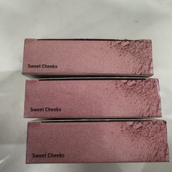 NEW IT Cosmetics Bundle - Full Size Powder, Foundation & Blush ($217 Value!)