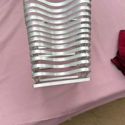 Soporte Pegable De Aluminio Para Manguera 