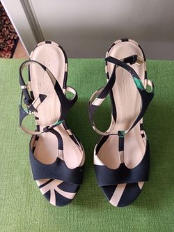 Burberry Women's Sandals size 6.5