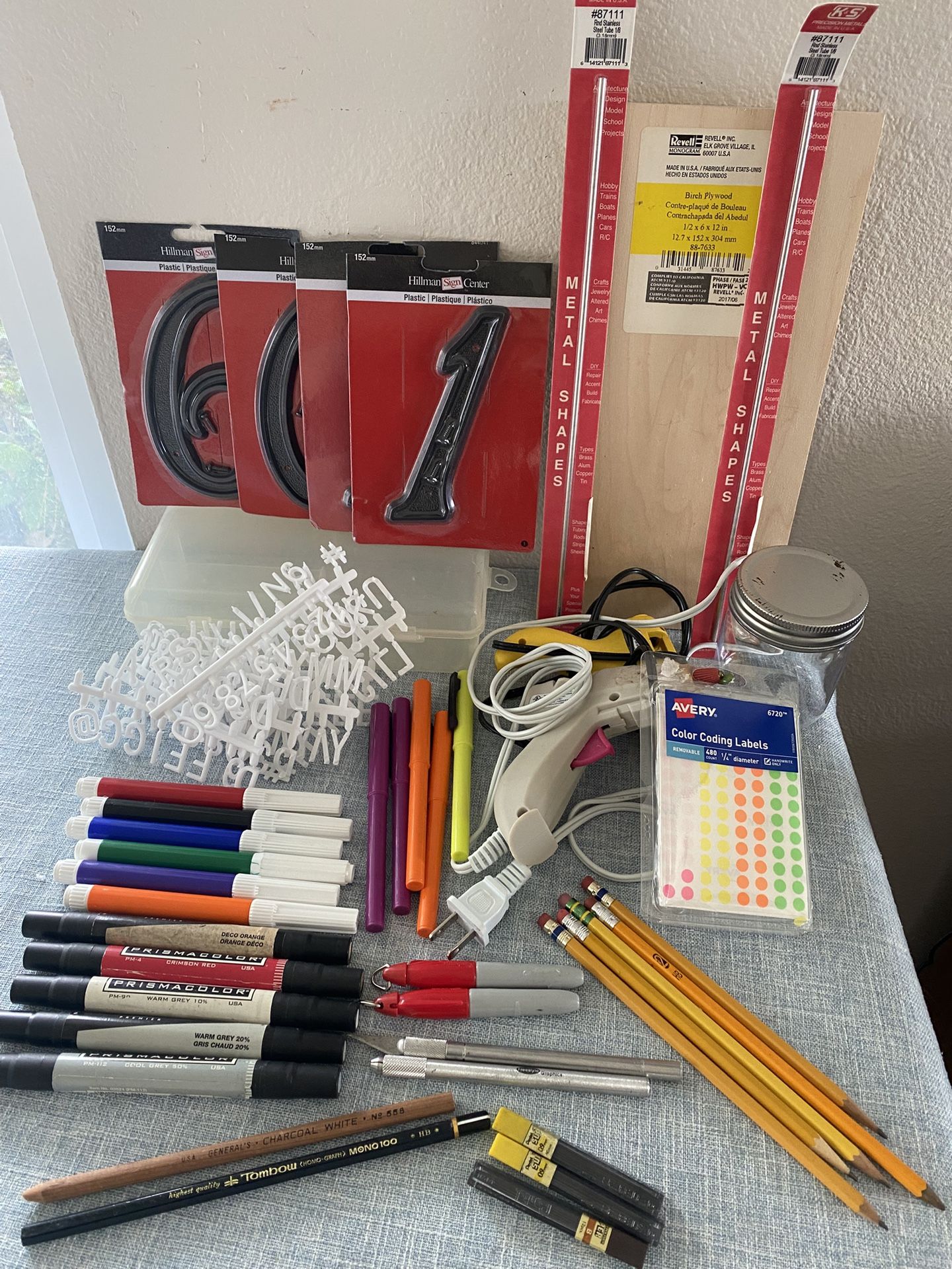 Arts & Crafts, Scrapbook , School Supplies Entire Lot $7