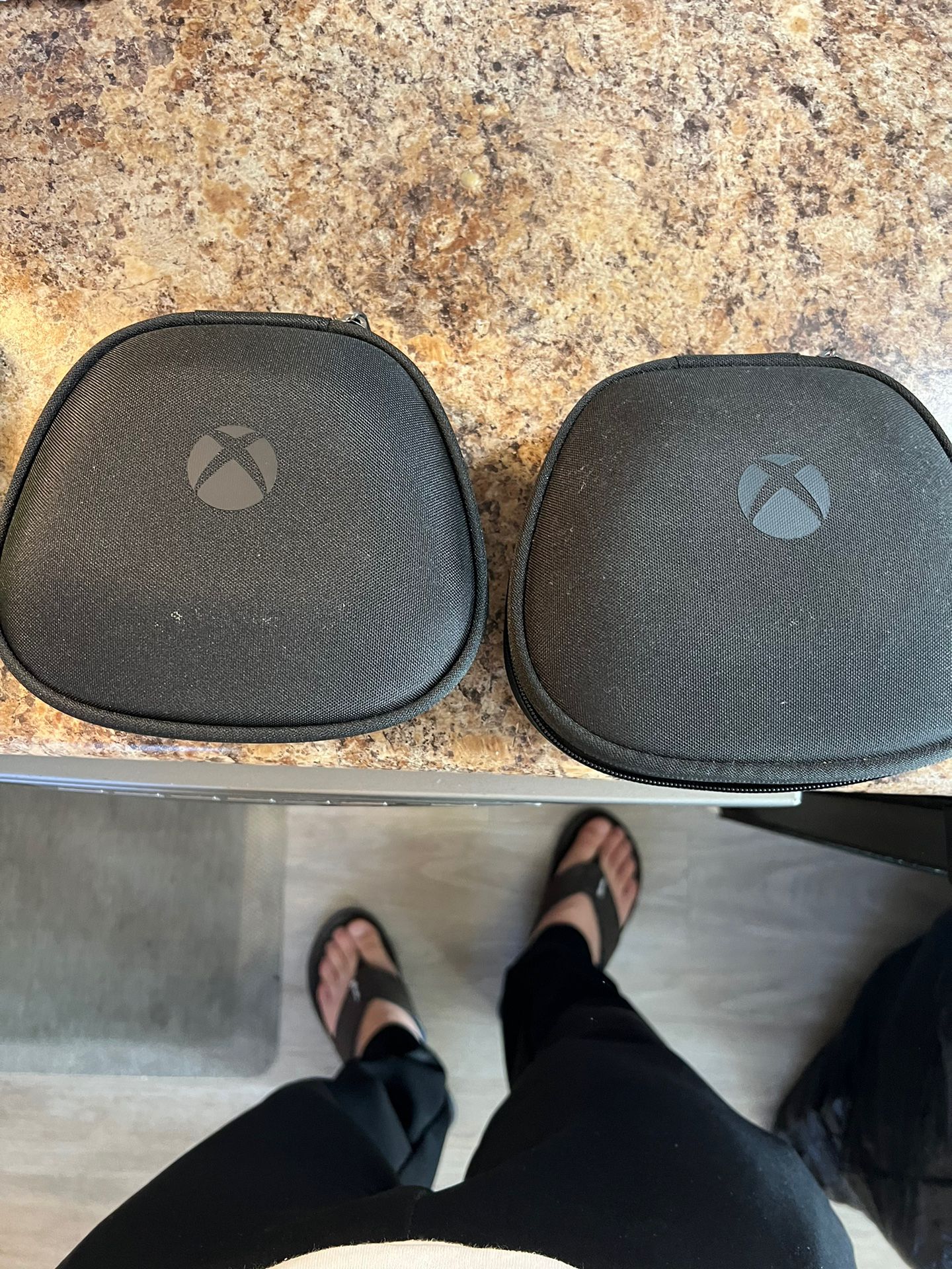 2 Xbox Elite Series 2 Controllers 