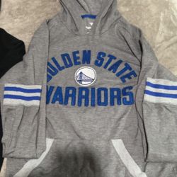 Fanatics Golden State Warriors Hoodie. Perfect Condition. Super Comfy. Size Medium