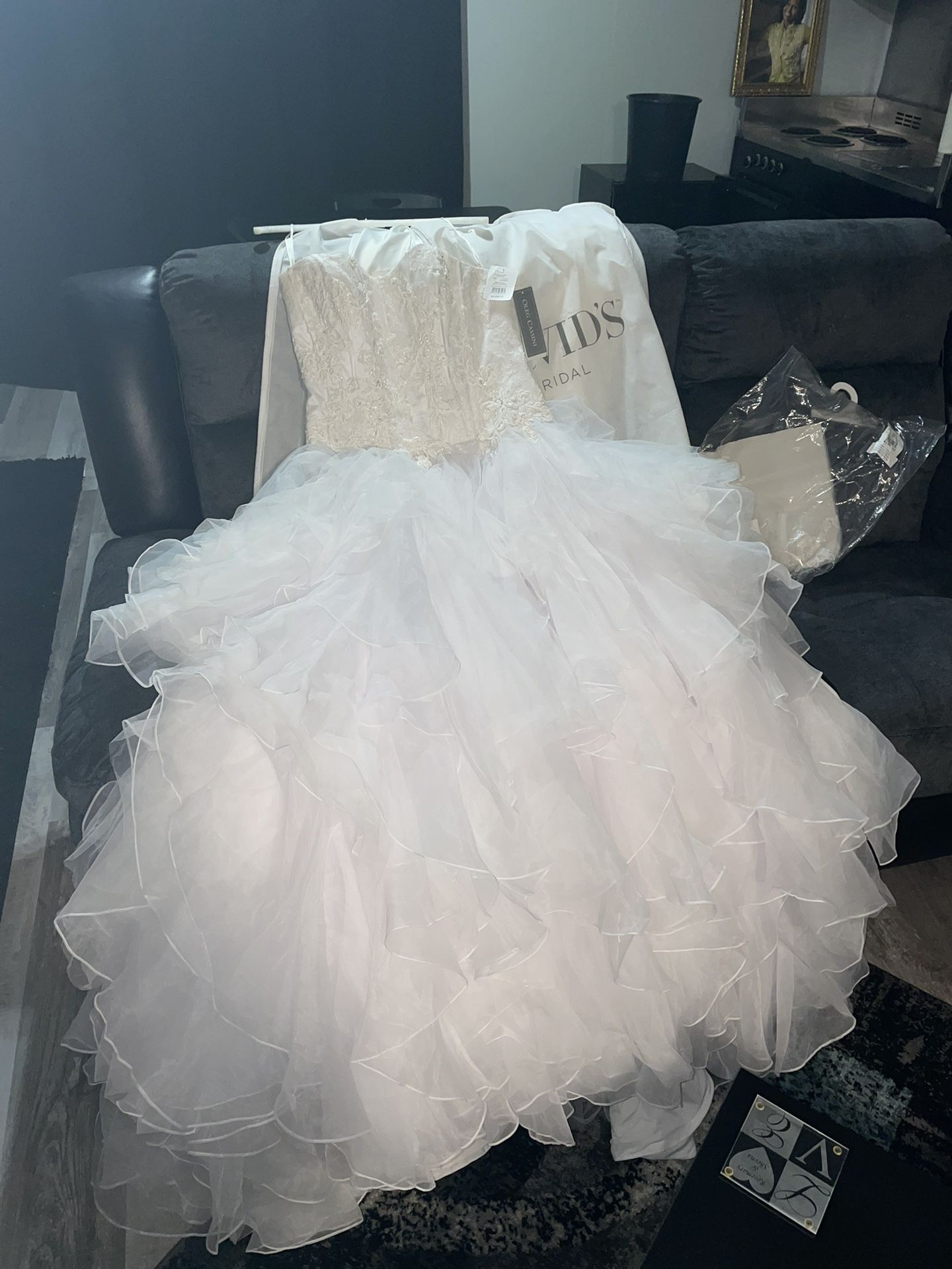 David’s Bridal Oleg Cassini Wedding Dress