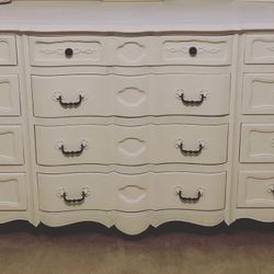 Vintage/Rustic White Dresser