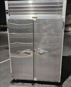 Traulsen Energy Star Refrigerator Like-new Free Delivery 18 Months Warranty