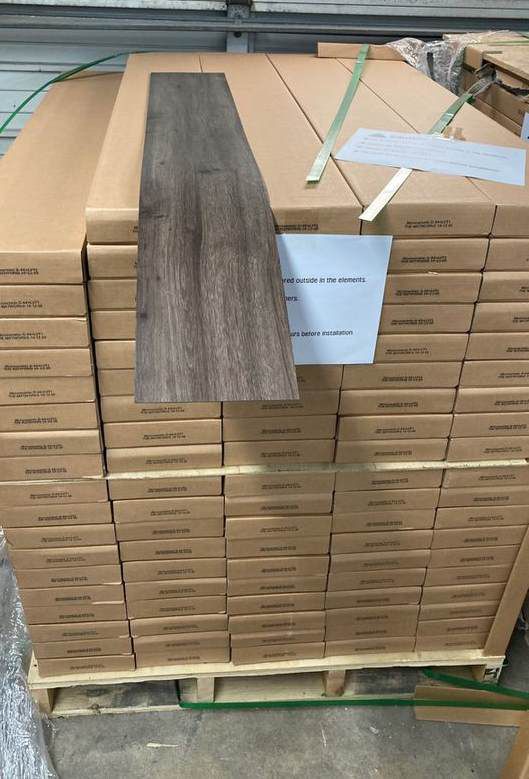 Luxury vinyl flooring!!! Only .88 cents a sq ft!! Liquidation close out! ONB9G