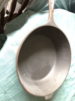 Brand new 8” castiron deep fryer 3” deep brand new