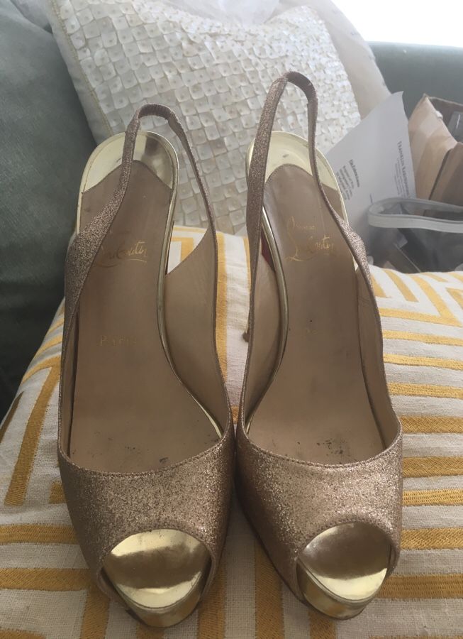 AUTHENTIC Christian Louboutin gold glitter slingback pumps heels