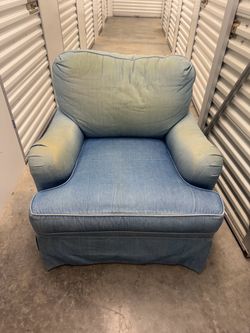 Single couch