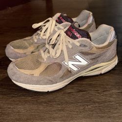 New Balance 990