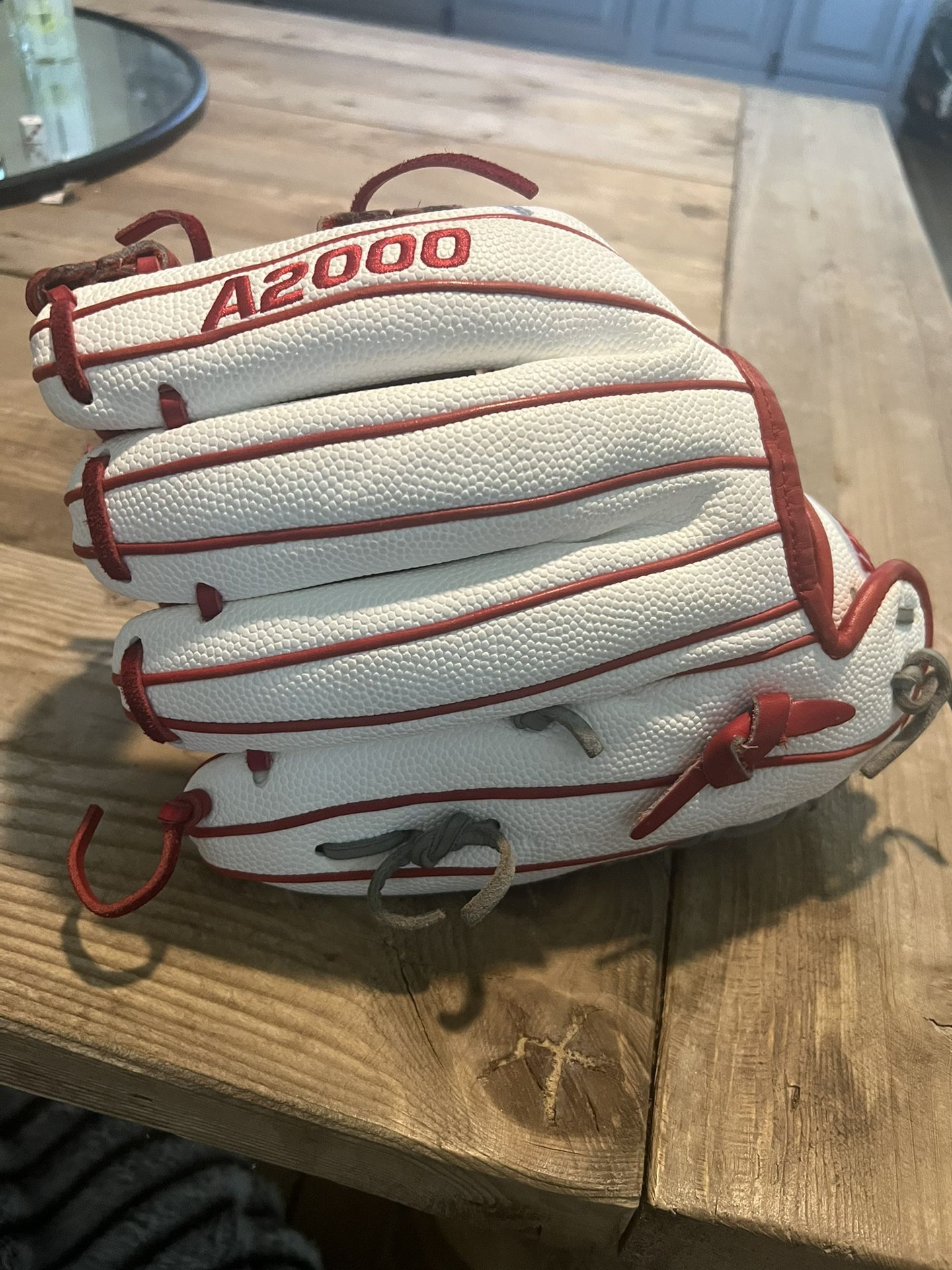 Wilson Glove A2000