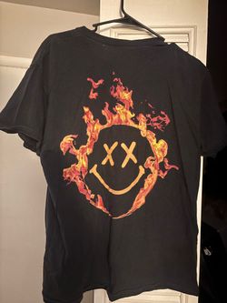Fashion nova men t shirt size L