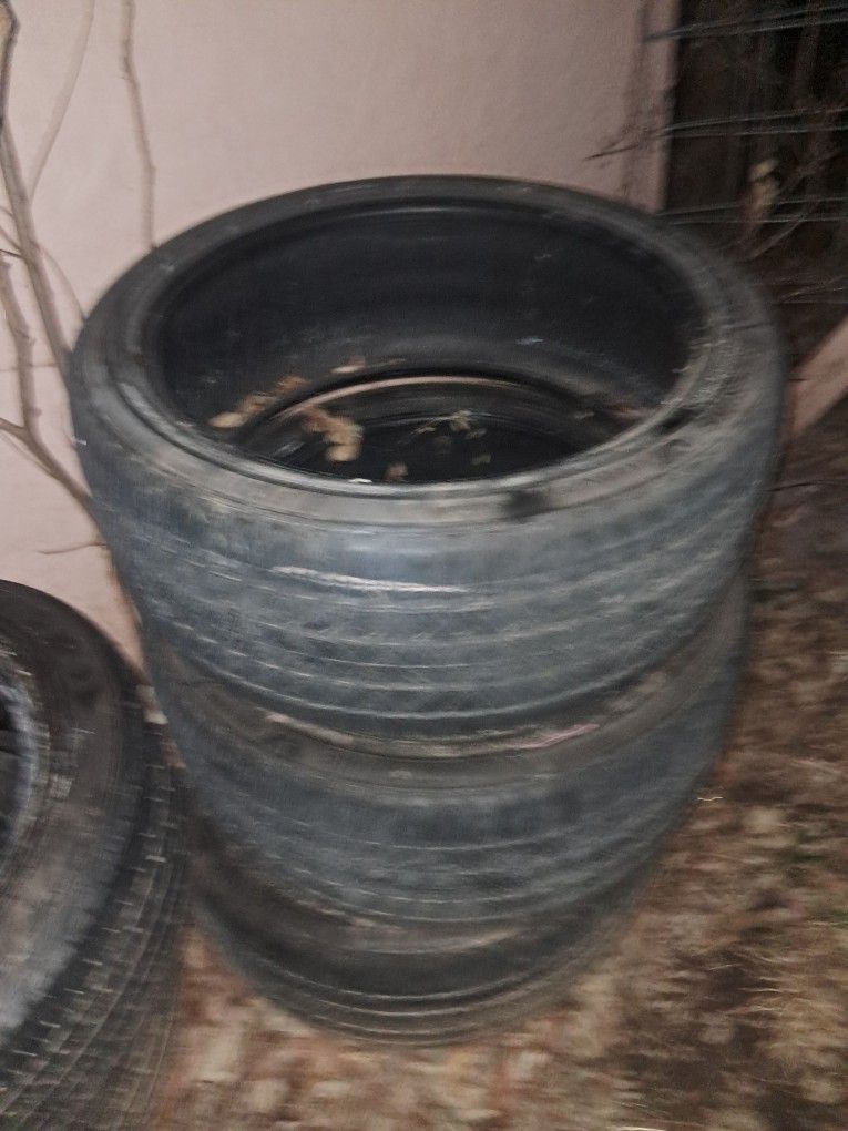 265 60 21 (3)Tires - Bridgestone Alenza