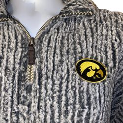 2017 NCAA Hawkeye’s Pull Over Sweater