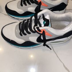 Nike Air Max 