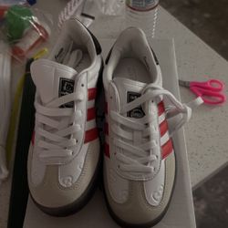 Hello kitty x Addida Shoes 