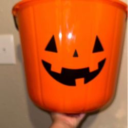 Large candy Bucket