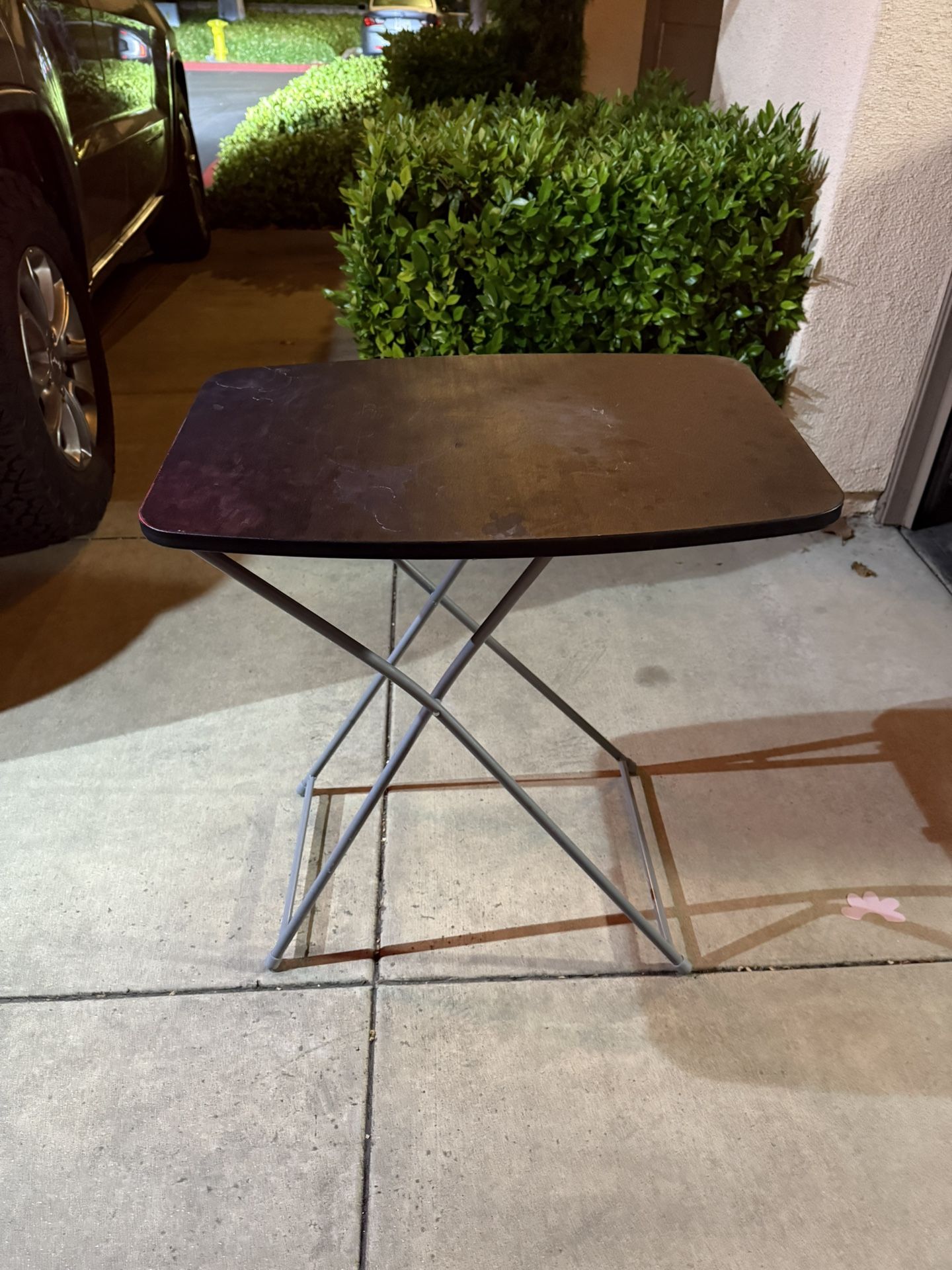 Foldable Table