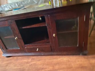 Mueble madera sólida