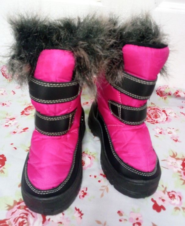 Snow boots for little girls