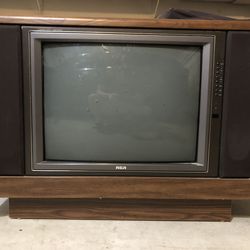 RCA 27 inch working tv with remote (1991)Retro games