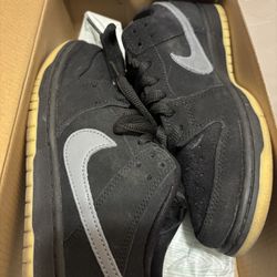 NIKE SB 