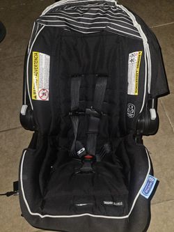 Graco Snugride 35 lite lx Carseat