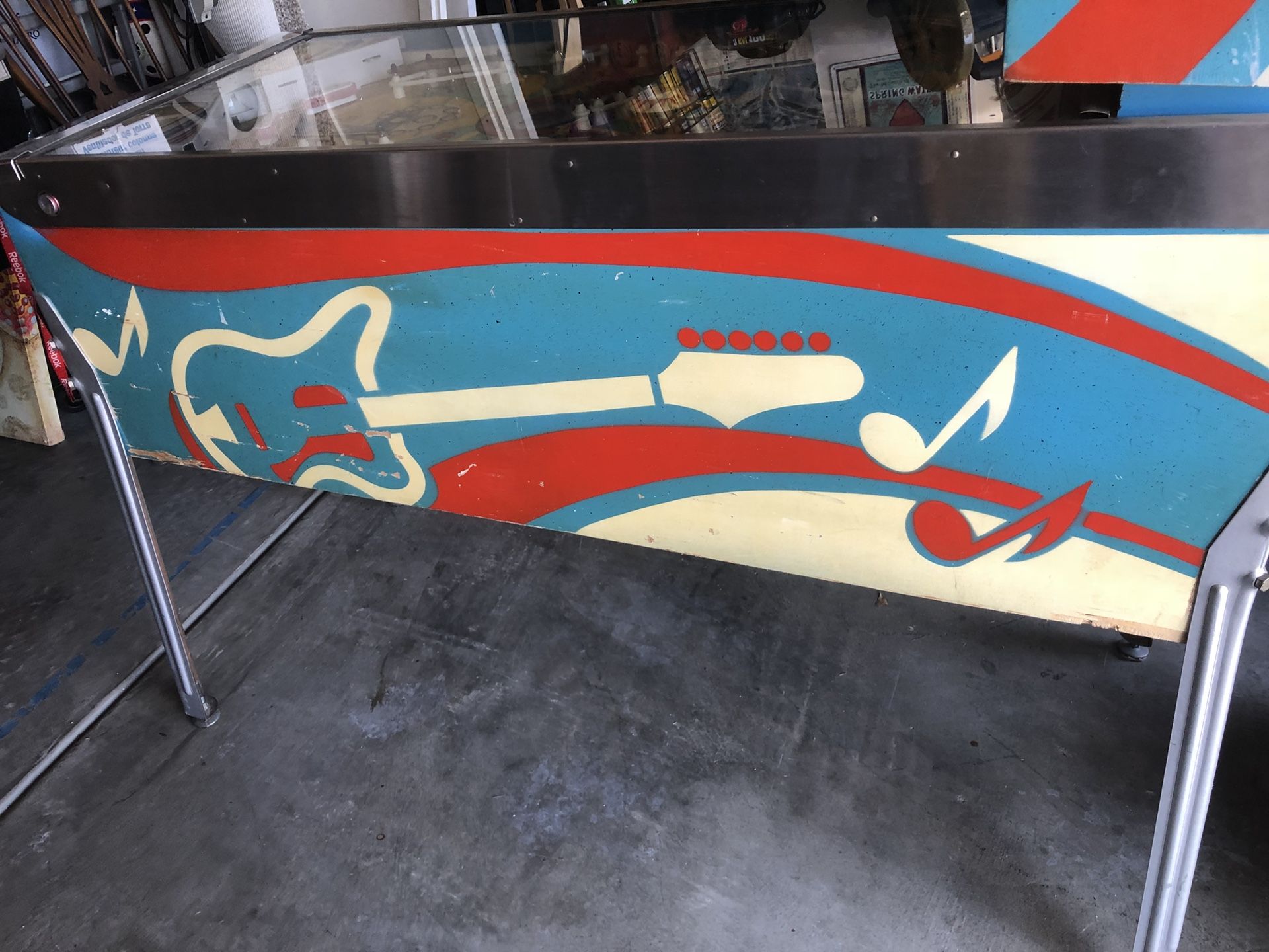 Chicago Coin Jukebox Pinball Machine 1976 Juke Box for Sale in Corona