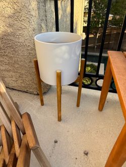 Outdoor / indoor pot