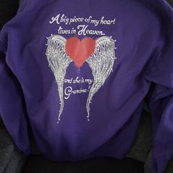 Women’s Purple Hoodie Size Large. READ DESCRIPTION 