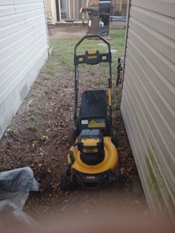 DeWalt battery lawnmower
