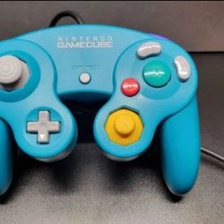 Nintendo Emerald GameCube Controller - Amazing Condition