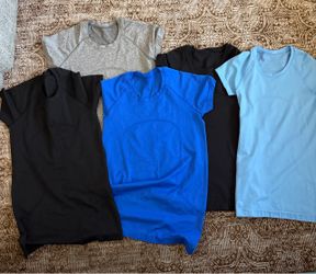 Lululemon swiftly shirts - size 2/4/6