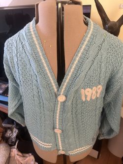Taylor Swift 1989 (Taylor's Version) Cardigan XS/S In Hand SOLD OUT