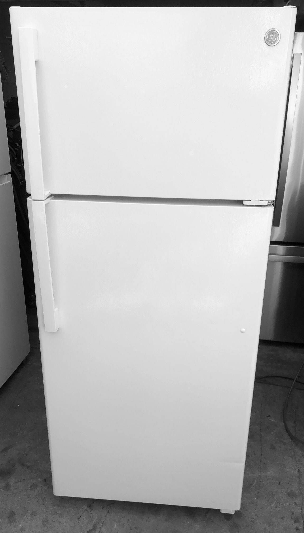 GE Refrigerator