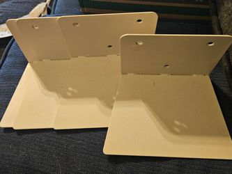 4 Invisible hanging Book Shelves