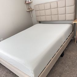 Full Size Bed with Mattress – Excellent Condition ✨